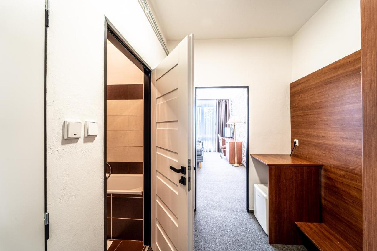 ברנו Hotel Fontana מראה חיצוני תמונה