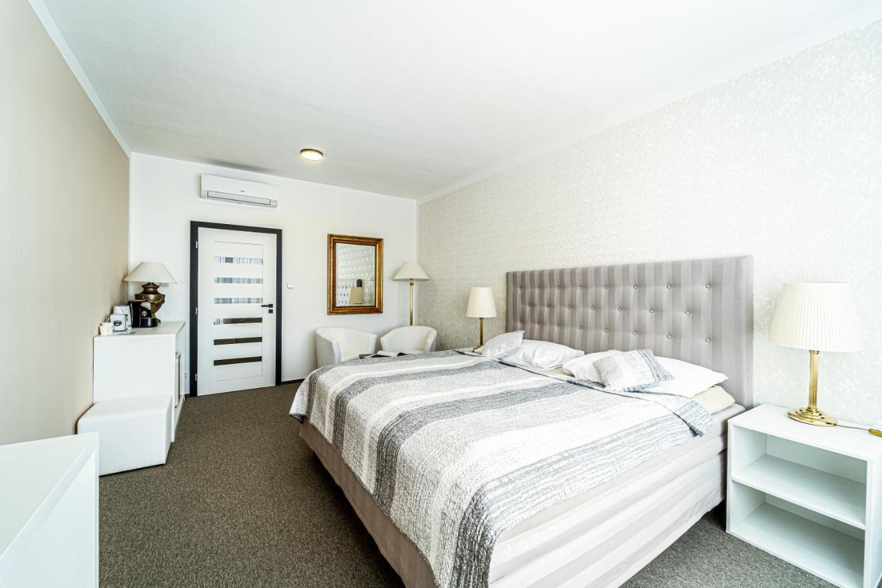 ברנו Hotel Fontana מראה חיצוני תמונה